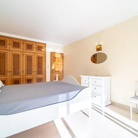 Blue Horizon By Hellovacations