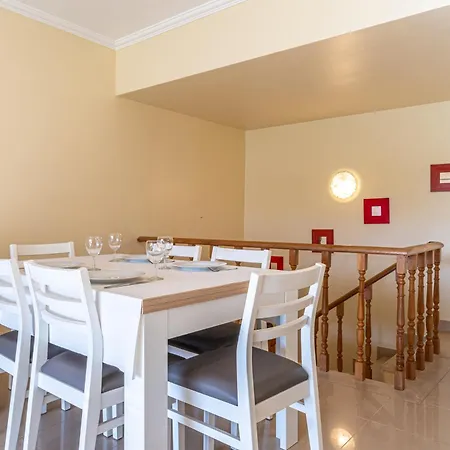 Апартаменти Blue Horizon By Hellovacations *